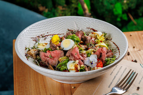 Салат с ростбифом и шампиньонами