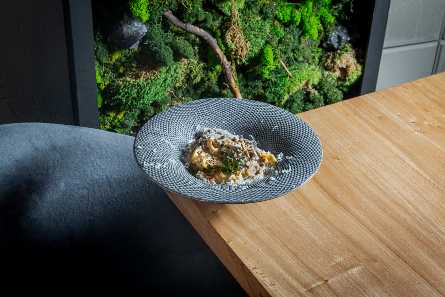 Фетучини с телятиной и соусом Демиглас