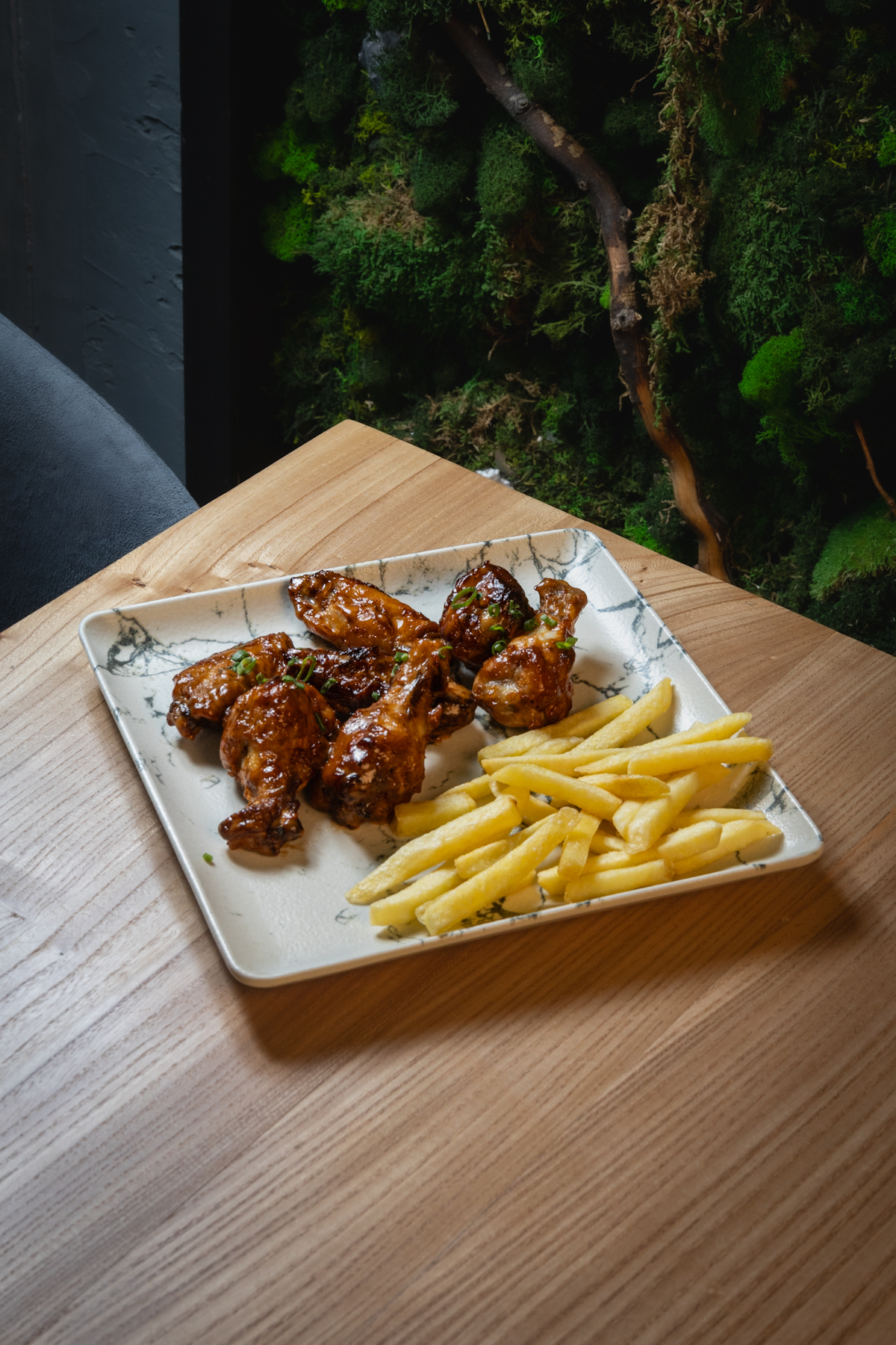 Куриные крылышки в соусе BBQ